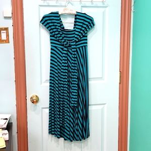 Strapless adjustable sleeve summer/beach dress